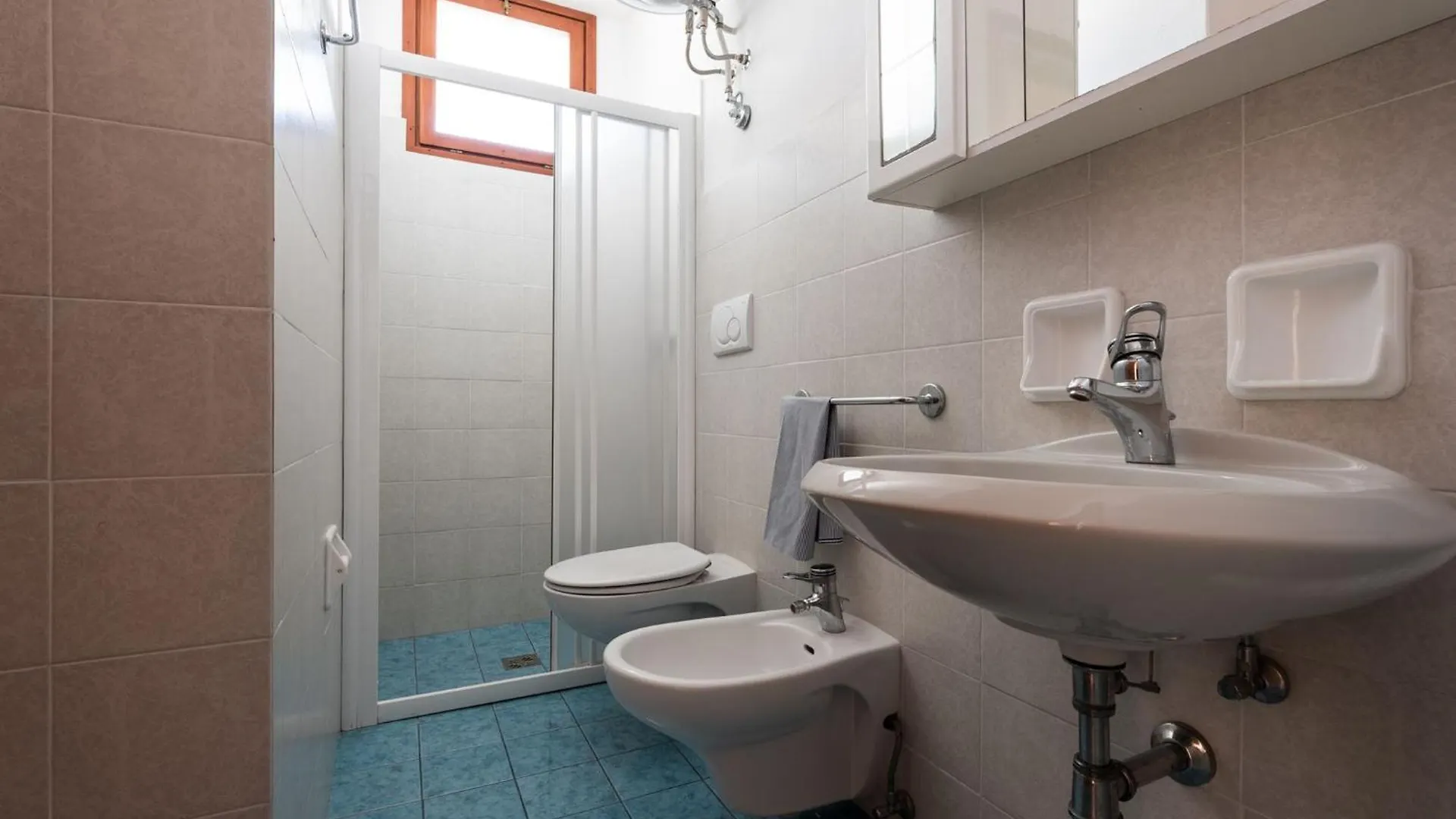 Comfy Sea View Apartment In Bibione 0*,